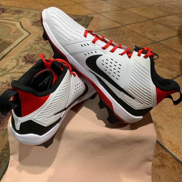 Nike Alpha Menace “Strong” Premium Football Cleats main image 12